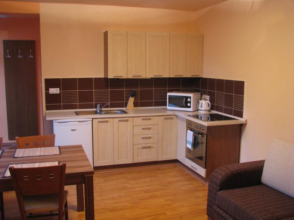 Privat Mariva Appartement Liptovský Mikuláš Kamer foto